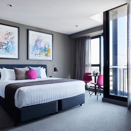 Art Series - The Chen Box Hill Exterior photo A bedroom at the Hotel